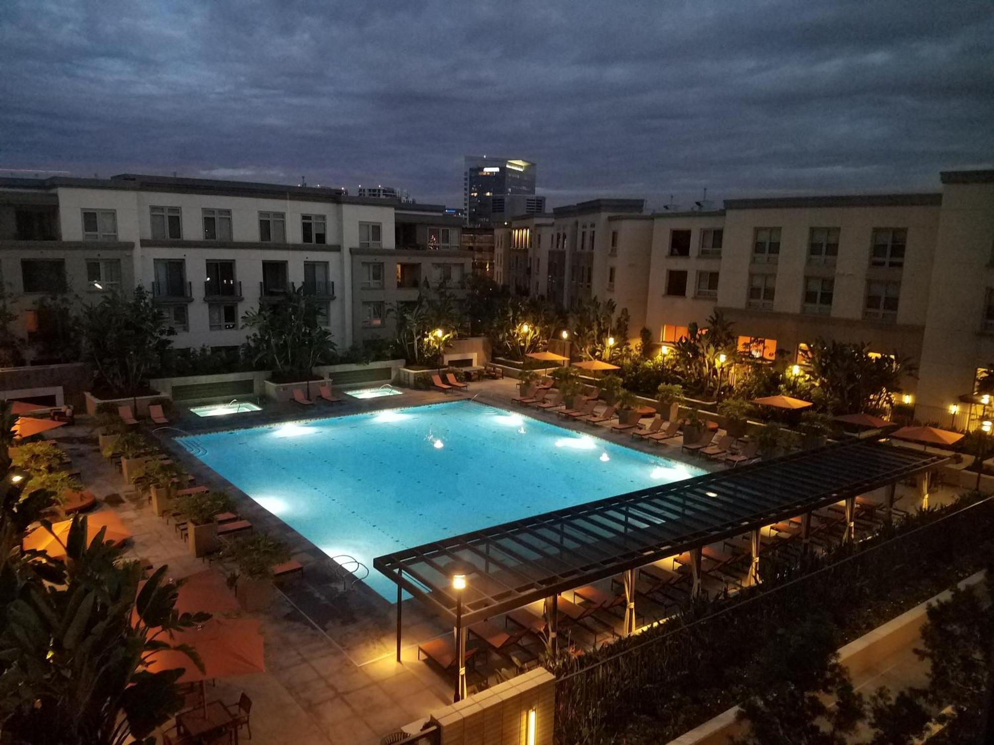 Penthouse Dreams Apartment เออร์ไวน์ ภายนอก รูปภาพ